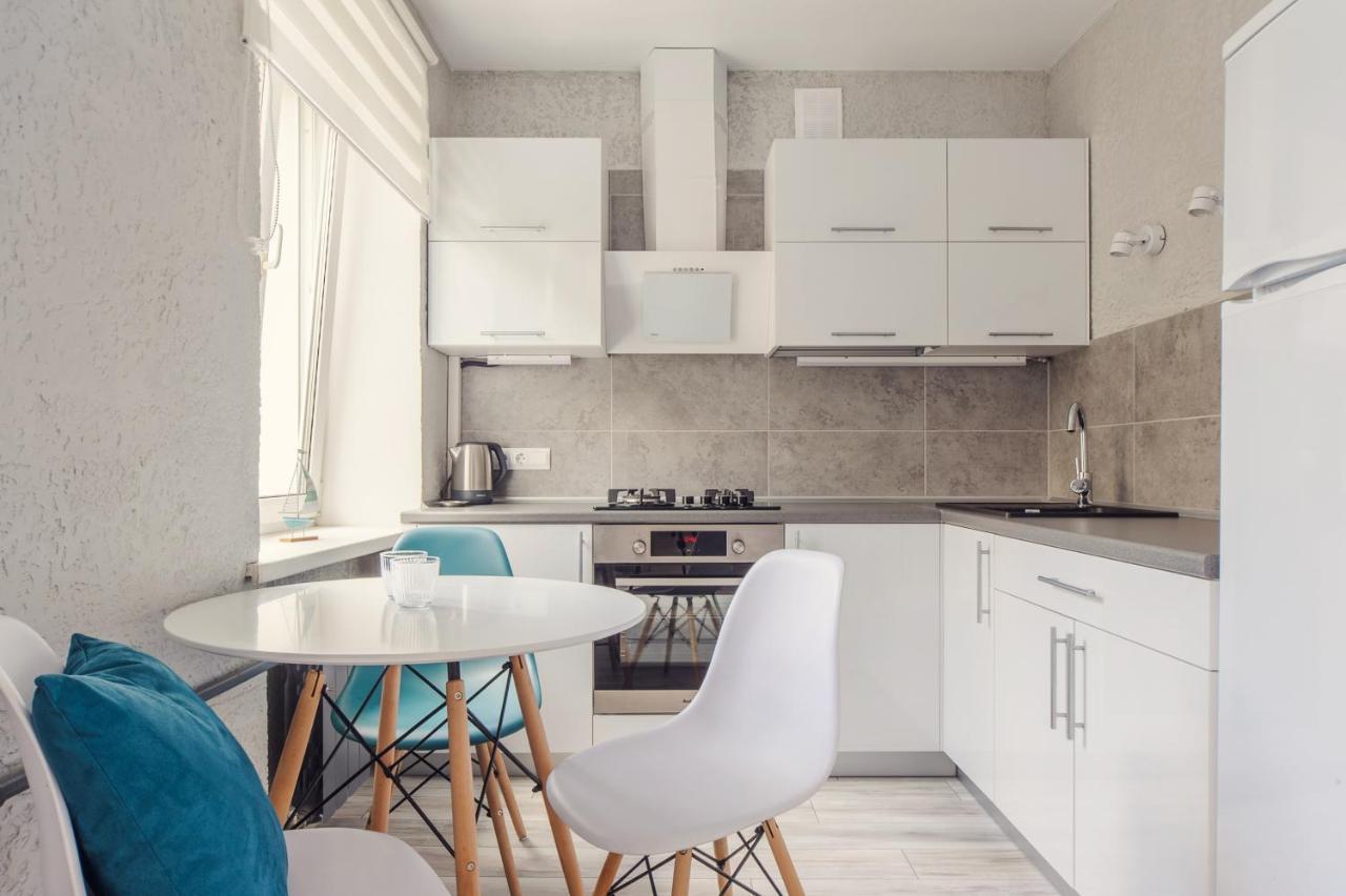 מינסק Apartments On Ploscha Yakuba Kolasa מראה חיצוני תמונה