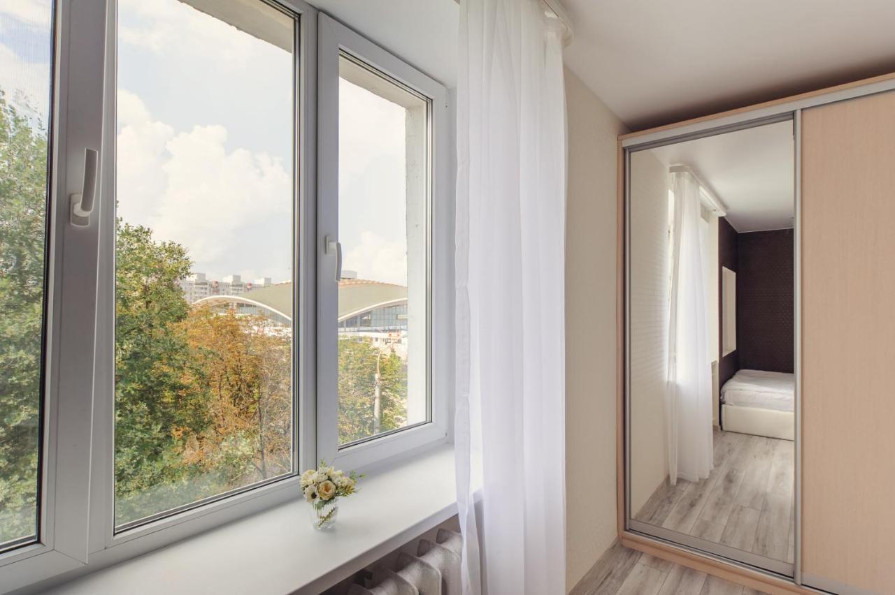 מינסק Apartments On Ploscha Yakuba Kolasa מראה חיצוני תמונה