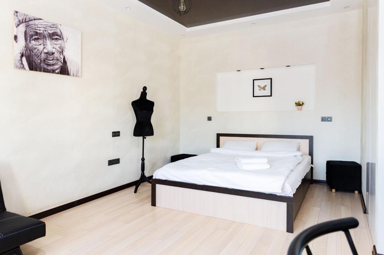 מינסק Apartments On Ploscha Yakuba Kolasa מראה חיצוני תמונה
