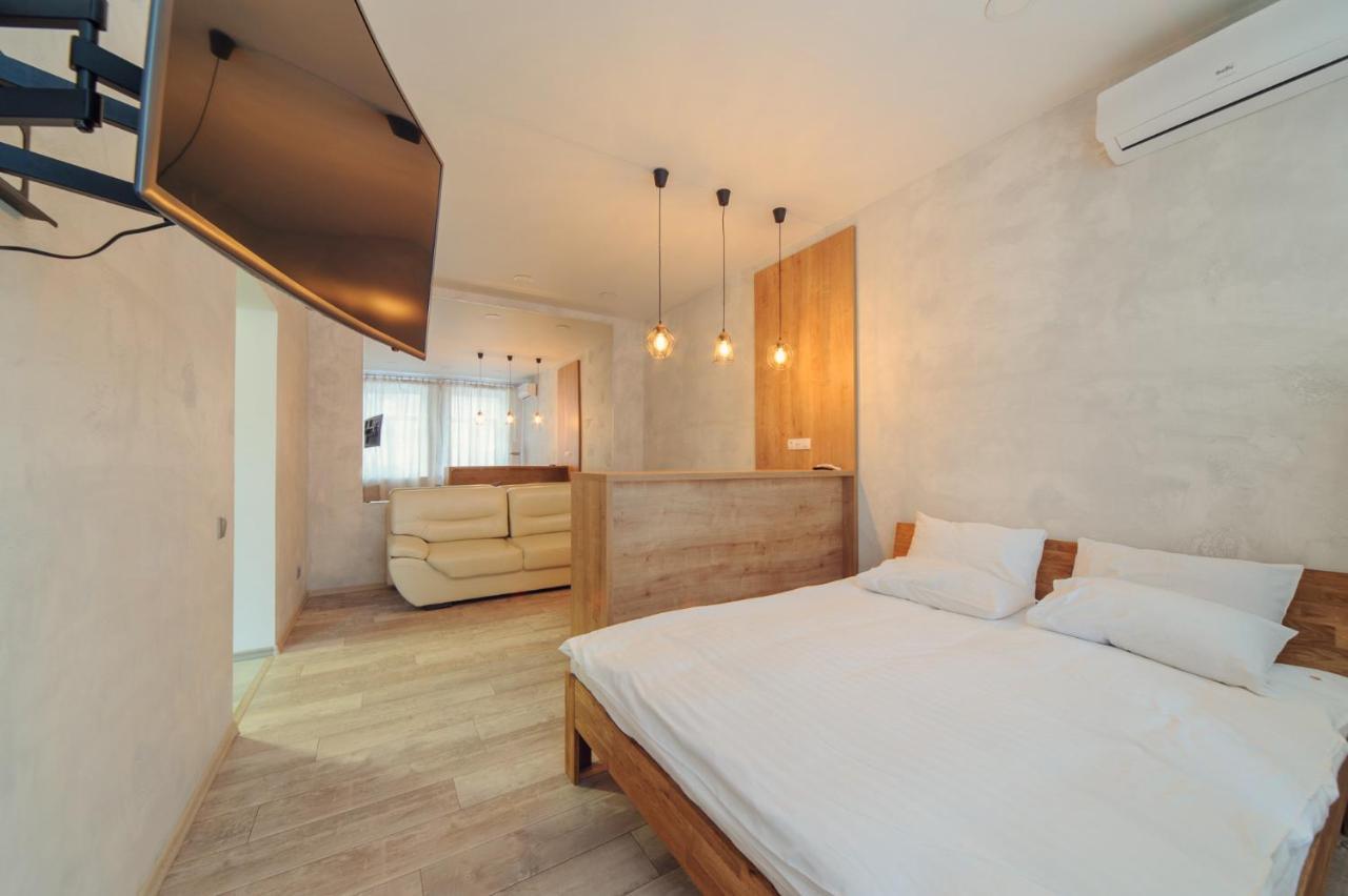 מינסק Apartments On Ploscha Yakuba Kolasa מראה חיצוני תמונה
